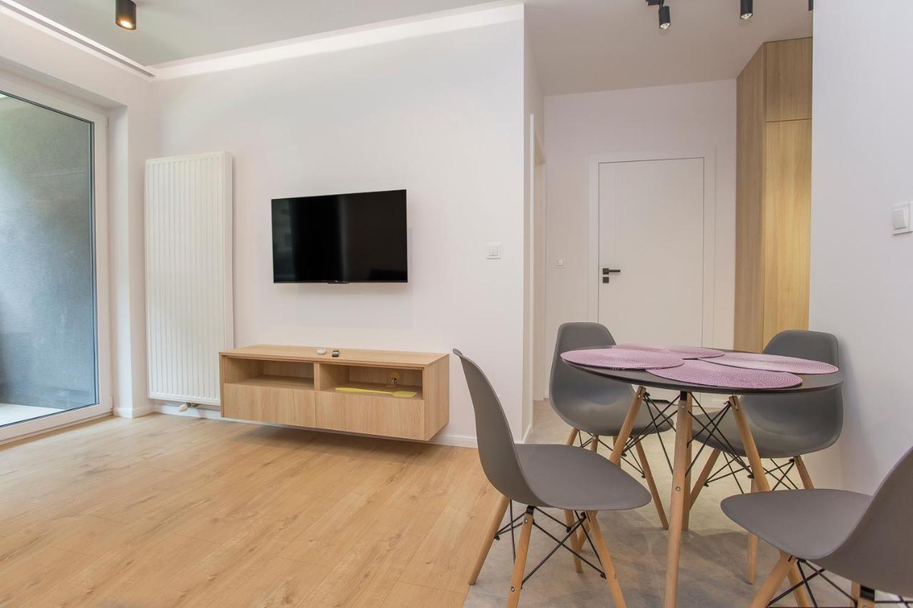 Urban Jungle Apartament Alice Μπιάλιστοκ Εξωτερικό φωτογραφία